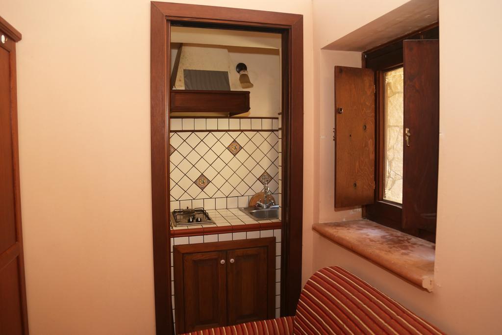 Nuovo Hotel Sangiuliano Κατάνια Δωμάτιο φωτογραφία